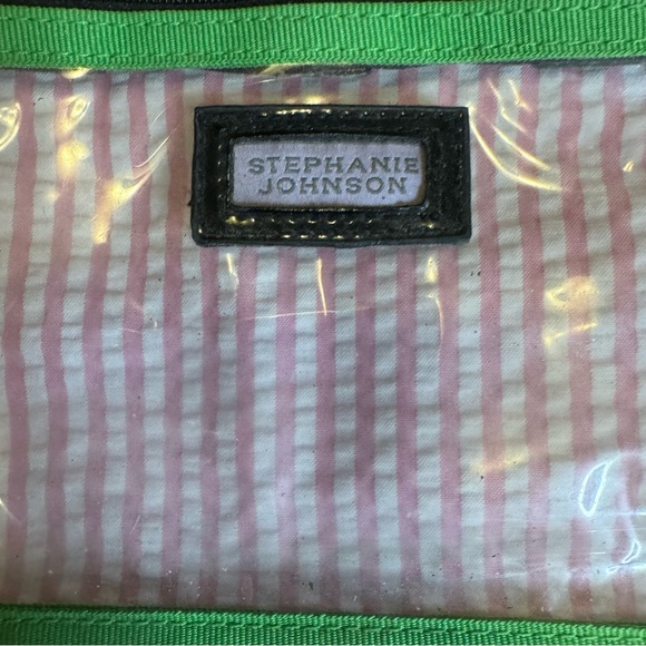 Stephanie Johnson Harbor Island toiletry/cosmetic bag. - Picture 4 of 6